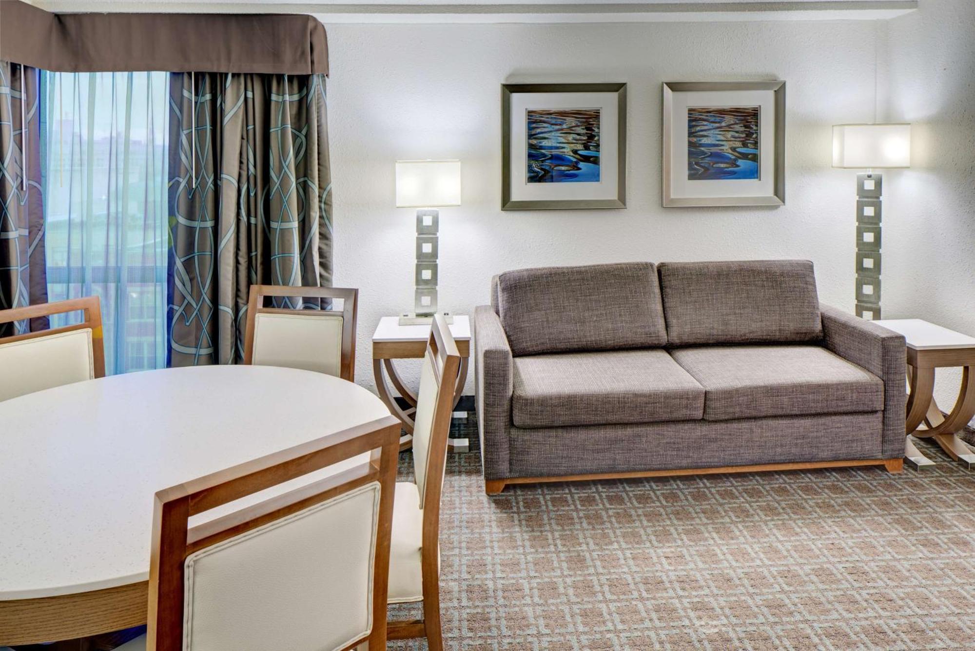 Doubletree By Hilton Milwaukee Downtown Hotel Kültér fotó